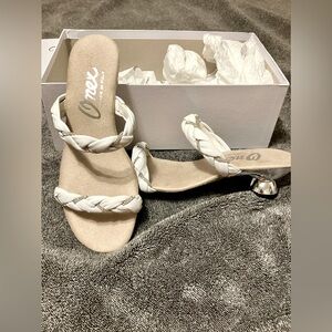 NEW ONEX CRYSTAL BRAIDED LEATHER KITTEN HEELS SHOES MADE IN ITALY SIZE 36 6